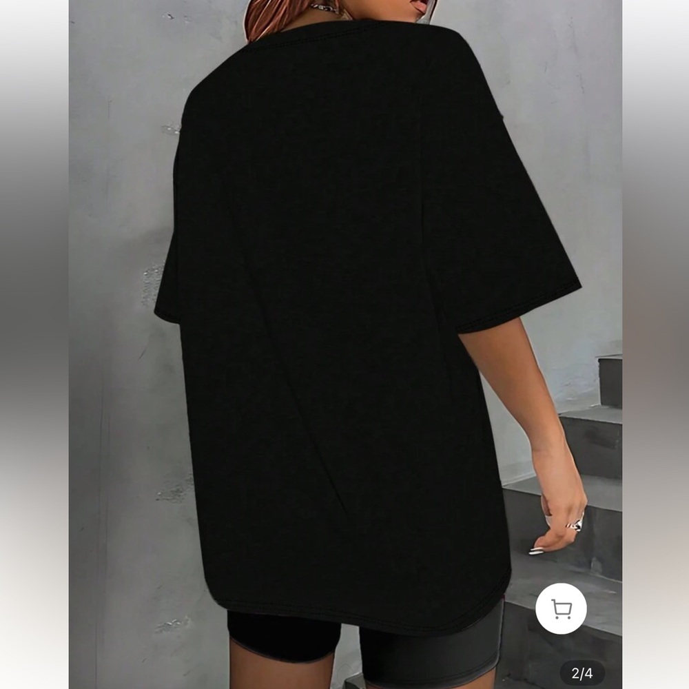SHEIN Oversized Tee - Picture 2 of 4